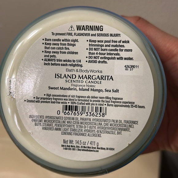 Bath & Body Works Island Margarita Candle - Picture 3 of 3